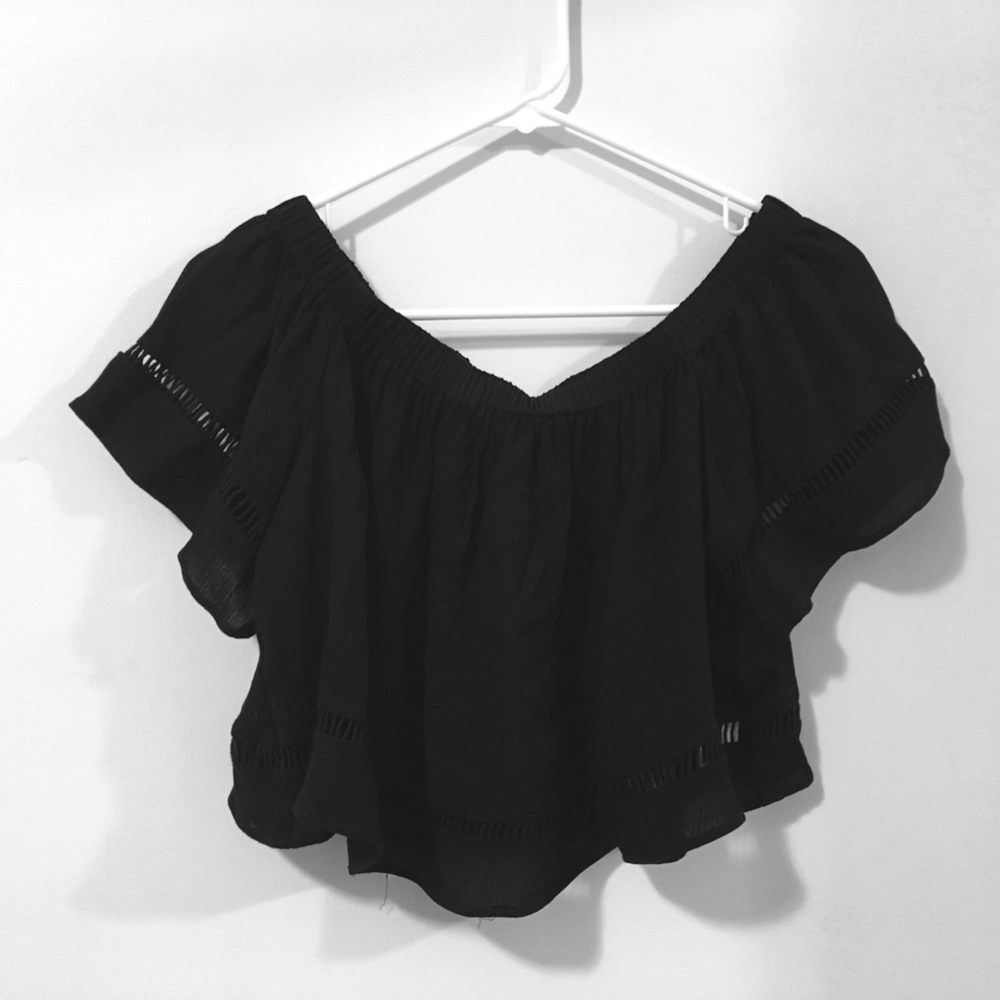 Off the Shoulder Cropped Blouse